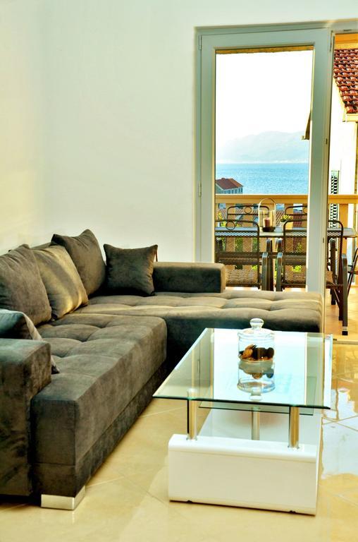 Apartment Luna Postira Exteriér fotografie